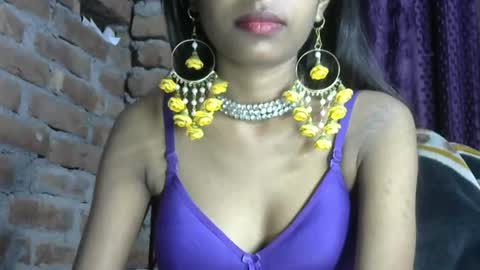 Snapshot of avery_lust01 chatting on 01/28/25, 05:43 avery_lust01 online show from 01/28/25, 05:43