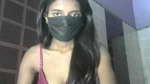 avery_lust01 online show from 04/01/26, 05:52