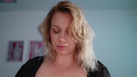 Snapshot of avery_wilson chatting on 06/29/26, 03:13 Avery online show from 06/29/26, 03:13