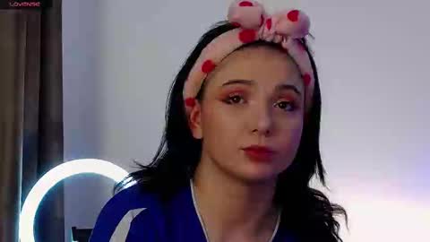 Snapshot of averywillow chatting on 03/06/25, 02:08 AveryWillow online show from 03/06/25, 02:08