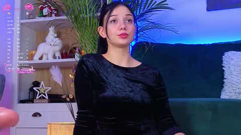 Snapshot of averywillow chatting on 11/26/25, 03:57 AveryWillow online show from 11/26/25, 03:57