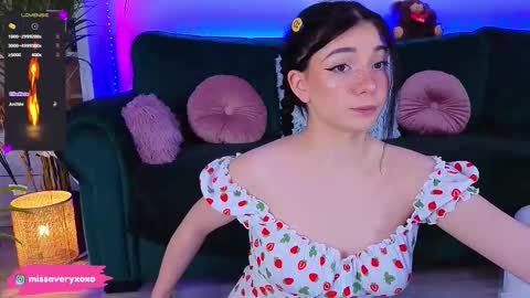 AveryWillow online show from 03/20/26, 12:04