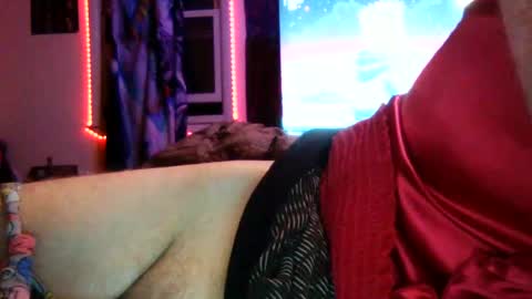 Snapshot of aveyboi chatting on 01/31/25, 11:35 Avey Boi online show from 01/31/25, 11:35