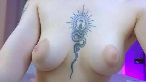 Snapshot of avgustina_love chatting on 02/07/26, 09:35 avgustina_love online show from 02/07/26, 09:35