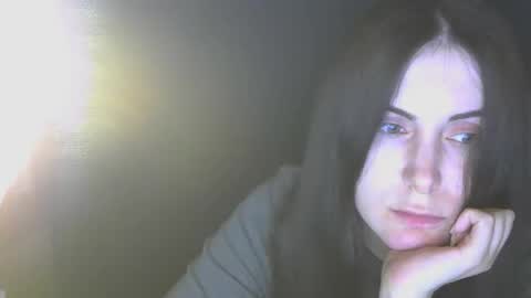 avialenne online show from 04/07/26, 06:52