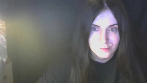 avialenne online show from 04/08/26, 07:47