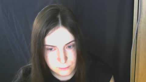 avialenne online show from 04/19/26, 12:04