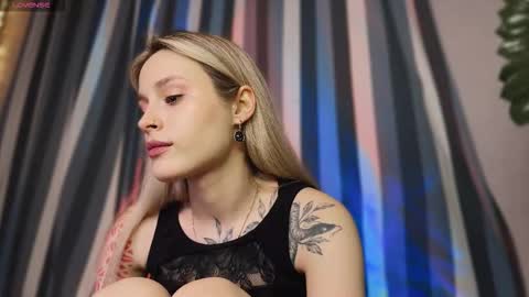 Aviva online show from 12/19/25, 07:10