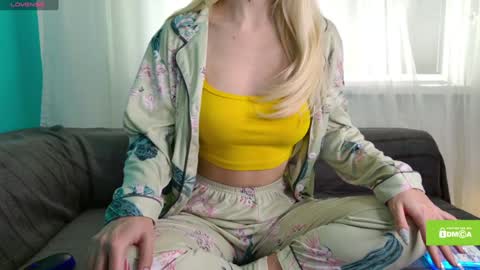 avr0ria online show from 01/03/25, 08:43