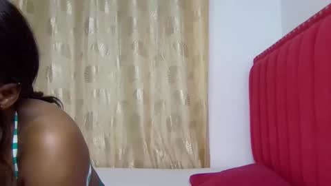 Avril online show from 02/06/26, 04:21