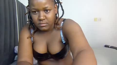 Avril online show from 02/16/26, 07:15