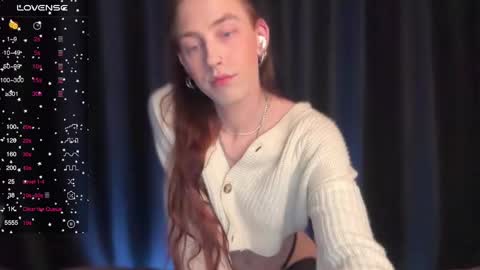 Snapshot of avril_pearly_ chatting on 01/10/25, 07:43 avril_pearly_ online show from 01/10/25, 07:43