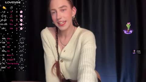 Snapshot of avril_pearly_ chatting on 01/17/25, 07:49 avril_pearly_ online show from 01/17/25, 07:49