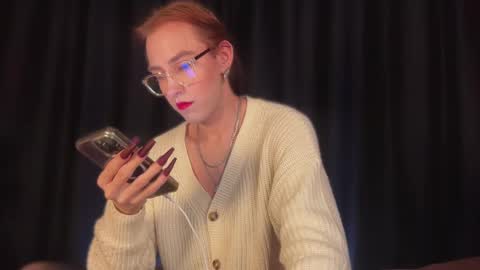 Snapshot of avril_pearly_ chatting on 02/09/25, 11:15 avril_pearly_ online show from 02/09/25, 11:15