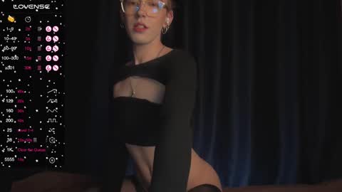 Snapshot of avril_pearly_ chatting on 03/07/25, 07:16 avril_pearly_ online show from 03/07/25, 07:16