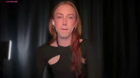 avril_pearly_ online show from 05/31/26, 06:42