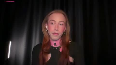 Snapshot of avril_pearly_ chatting on 06/18/26, 11:14 avril_pearly_ online show from 06/18/26, 11:14