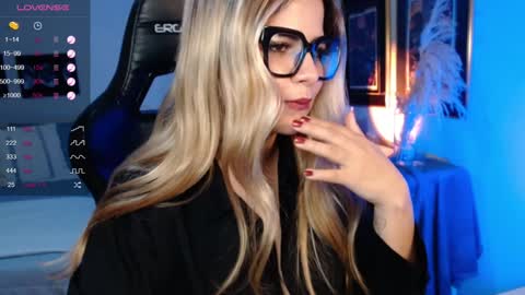 Avrill Morgan online show from 12/16/24, 11:18