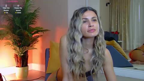 AVRILL CYRUX online show from 02/11/26, 07:57