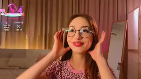 Avril online show from 12/22/25, 07:11