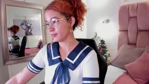 Avril  online show from 11/30/25, 12:42