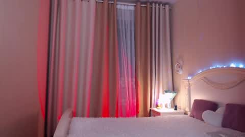 Avrora Inst online show from 03/27/26, 09:47