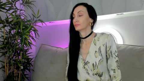 Avrora online show from 04/11/26, 01:21