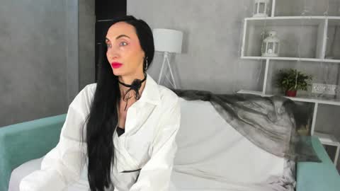 Avrora online show from 04/15/26, 09:16