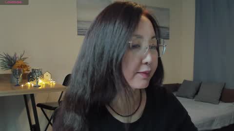 Snapshot of avroraromance chatting on 12/11/24, 02:44 Avrora online show from 12/11/24, 02:44