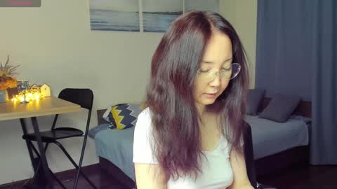 Snapshot of avroraromance chatting on 12/22/24, 01:55 Avrora online show from 12/22/24, 01:55