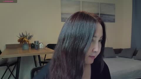 Snapshot of avroraromance chatting on 01/14/25, 09:41 Avrora online show from 01/14/25, 09:41