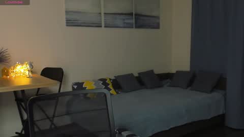 Snapshot of avroraromance chatting on 01/22/25, 05:59 Avrora online show from 01/22/25, 05:59