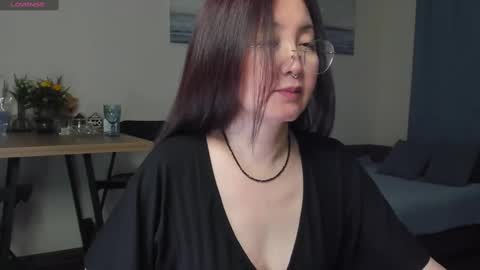 Snapshot of avroraromance chatting on 03/03/25, 04:46 Avrora online show from 03/03/25, 04:46