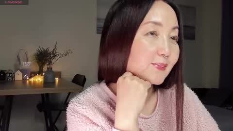 Snapshot of avroraromance chatting on 09/20/25, 12:17 Avrora online show from 09/20/25, 12:17