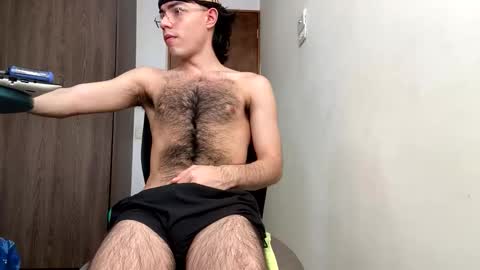 AndrewXxl independent online show from 03/25/26, 07:20