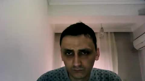 Snapshot of awesenheit chatting on 05/01/26, 01:37 awesenheit online show from 05/01/26, 01:37