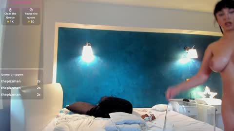 Jolie online show from 12/08/24, 09:02