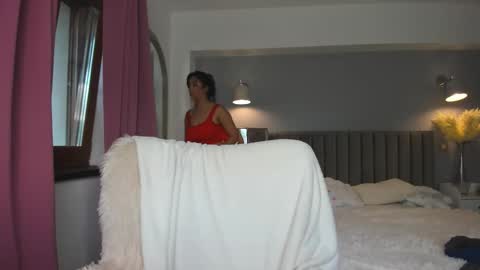 Jolie online show from 09/13/25, 07:08