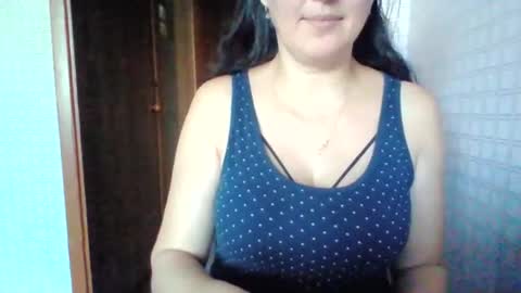 Snapshot of awesomeladyy chatting on 12/16/25, 09:47 awesomeladyy online show from 12/16/25, 09:47