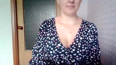 Snapshot of awesomeladyy chatting on 02/06/26, 08:51 awesomeladyy online show from 02/06/26, 08:51