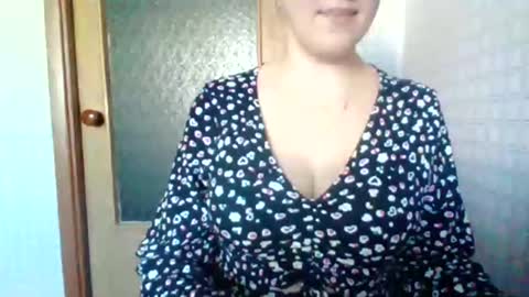 Snapshot of awesomeladyy chatting on 02/09/26, 08:18 awesomeladyy online show from 02/09/26, 08:18