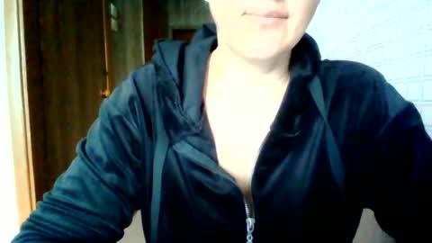 awesomeladyy online show from 06/13/26, 07:50