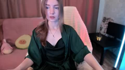 Snapshot of awocato chatting on 10/22/25, 07:19 Alia online show from 10/22/25, 07:19