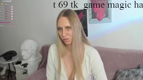 Emily online show from 01/10/25, 05:47