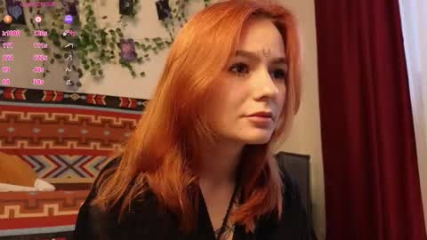 Snapshot of aww_burn chatting on 12/05/25, 04:43 Tris online show from 12/05/25, 04:43