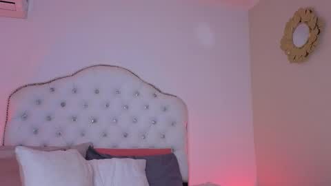 axarasss online show from 05/18/26, 07:41