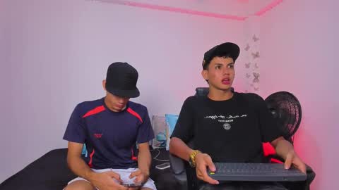 AXEL online show from 11/21/25, 07:56