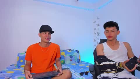 AXEL online show from 11/22/25, 07:46