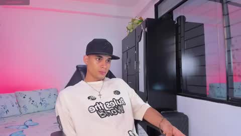 AXEL online show from 01/08/26, 08:22