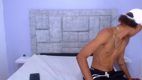 axel_diamond online show from 02/19/25, 01:06